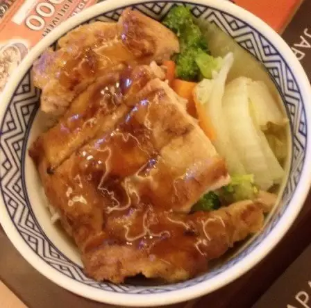 yoshinoya chicken bowl