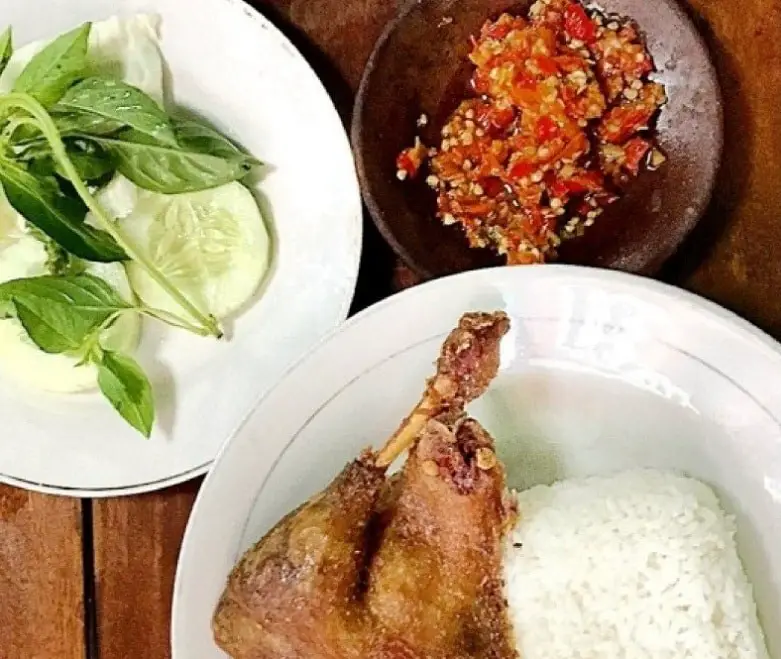 Bebek Goreng H Slamet Bogor Utara Alamat Cabang Peta Daftar Harga Menu No Telepon Jam Buka Foodierate