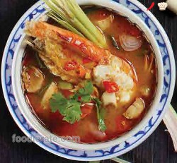 Traditional Spicy Soup (Tom Yam Kung) Jittlada Restaurant