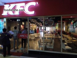 Lokasi Restoran KFC di Roxy Square