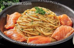 Spaghetti Salmon Garlic Butter Platinum Grill