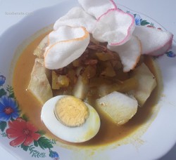 Lontong sayur Gado Gado Indraprasta